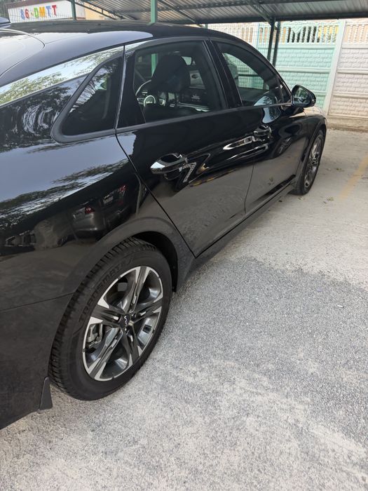 Kia K5 GT line plus