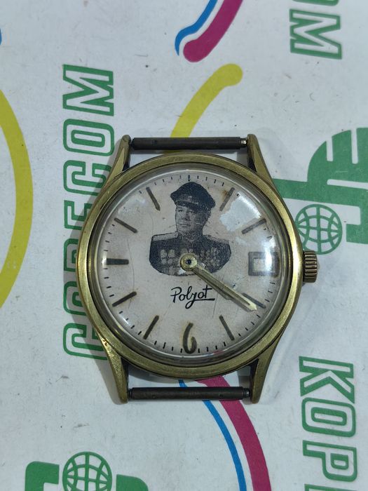 Позлатен механичен часовник Polyot / от Чочоолу за сестра му Стоянка