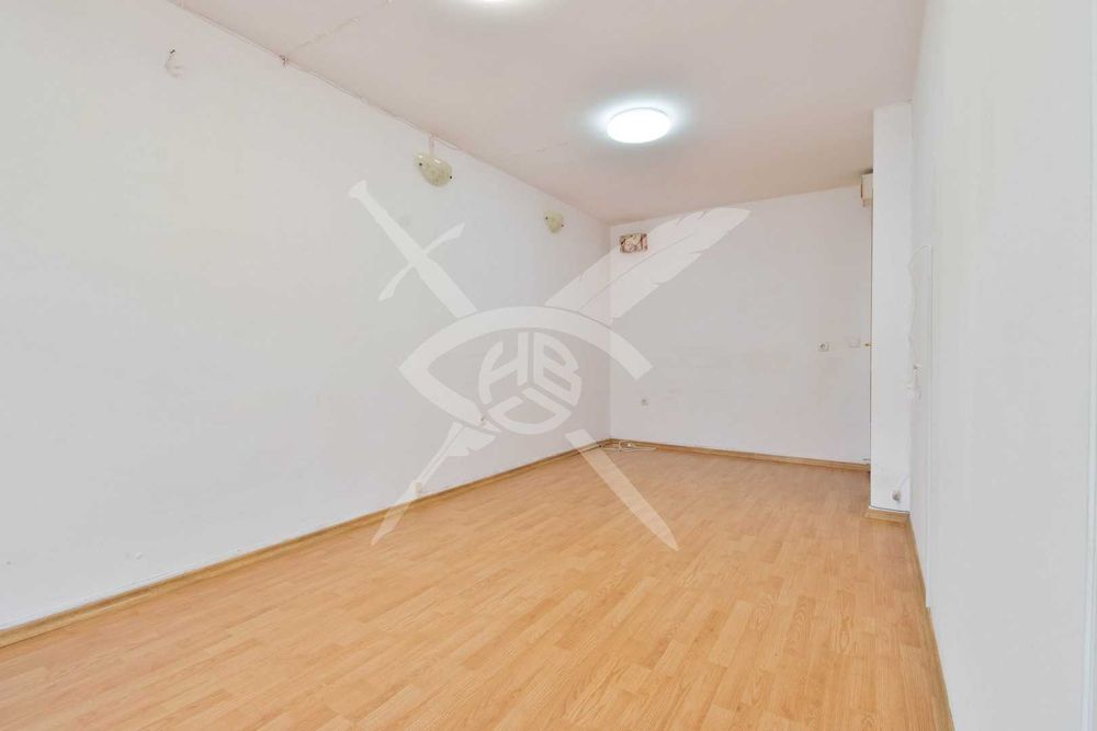 Дава се под наем Двустаен апартамент в София, Изток - 35 кв.м за 124683.78 € - Снимка #1