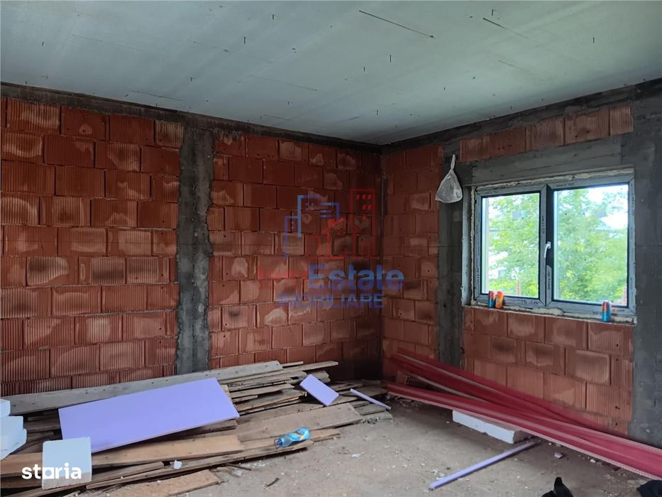 Valea Adanca str Vaii Vila duplex S=120mp teren 250mp