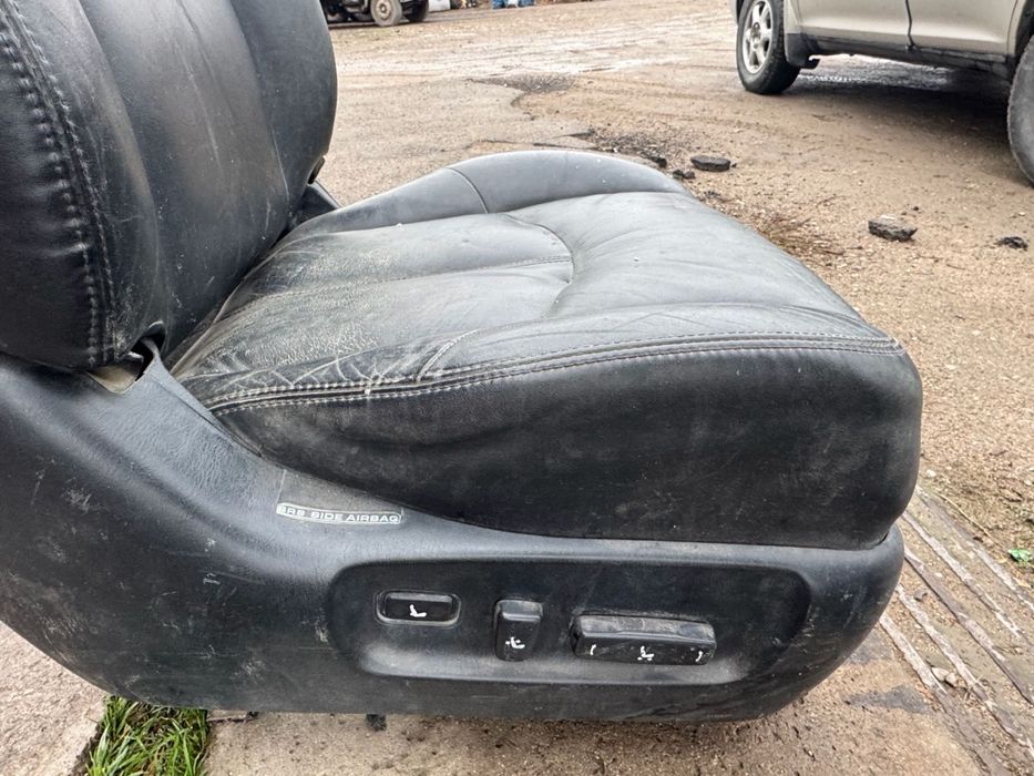 Сиденье Toyota Harrier