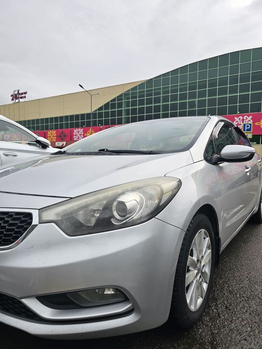 Продаю машину Kia Cerato