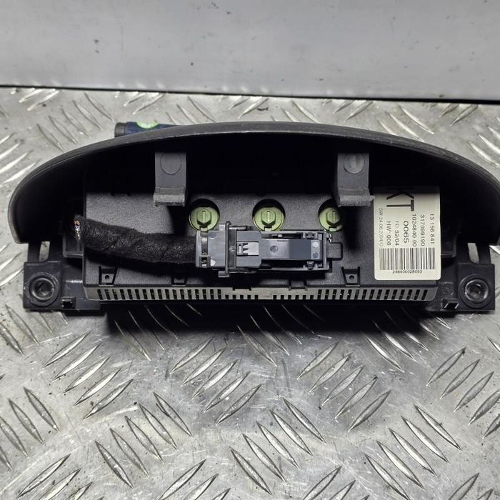 Rama cu display afisaj bord Opel Tigra B