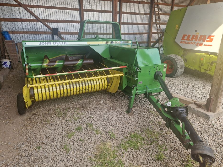 Presă balotiera John Deere 359