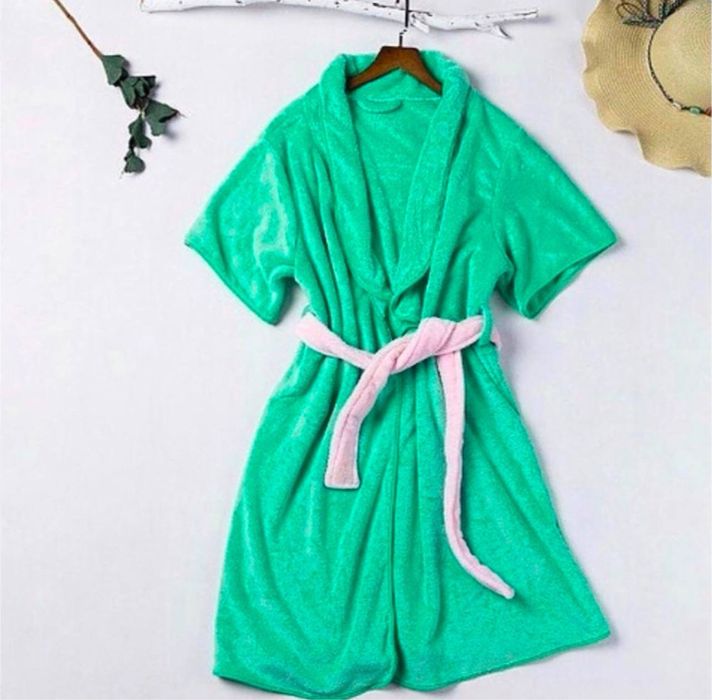 Махровый халат для женщин