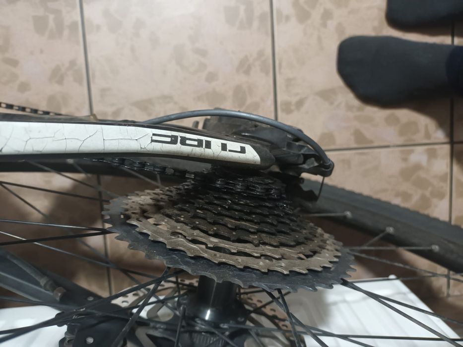 Bicicleta moutain-bike Cube