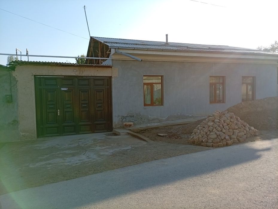 Hovli Srochniy sotiladi 6sotix