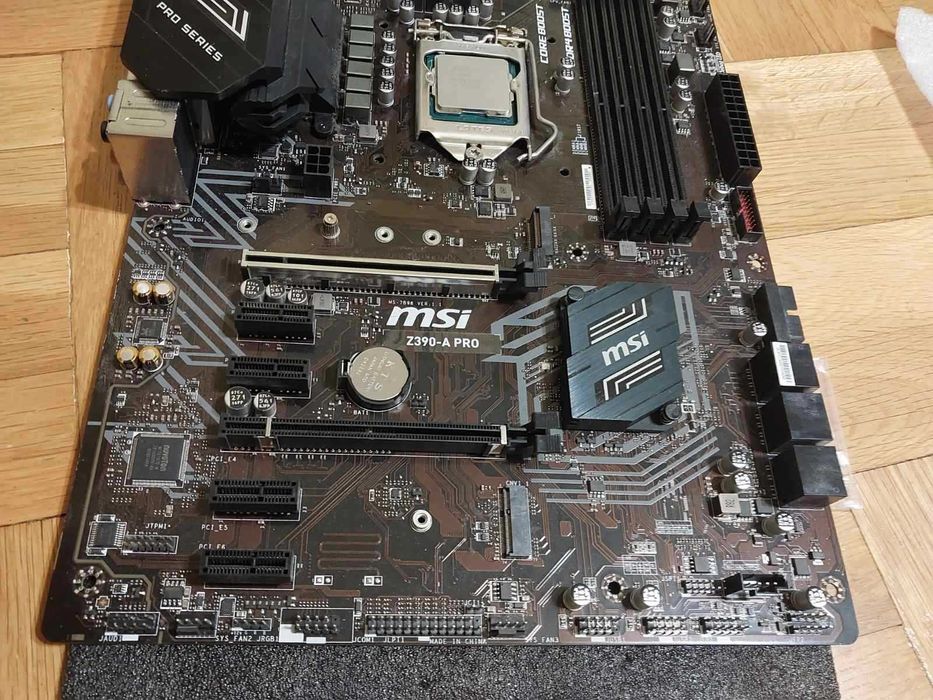 Intel Core I7 9700K + MSI Z390-A Pro