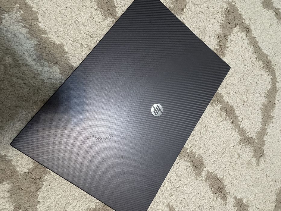 Ноутбук hp620 в среднем состояние
