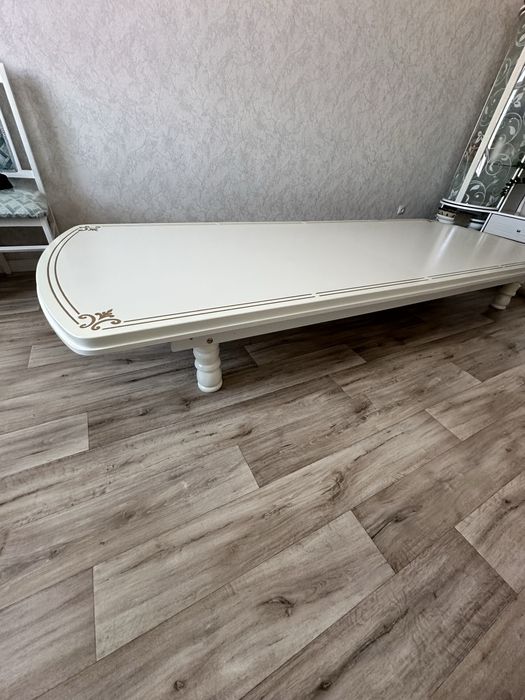 Продам Стол гостинный со стульями