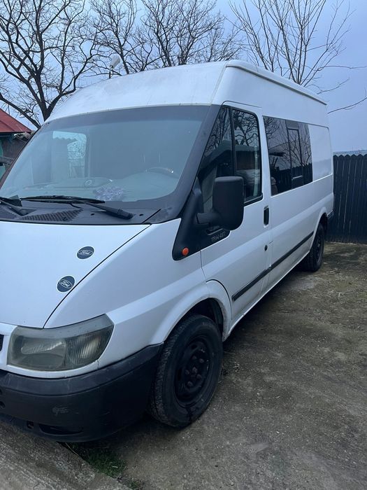 Vând Ford Transit 5+1
