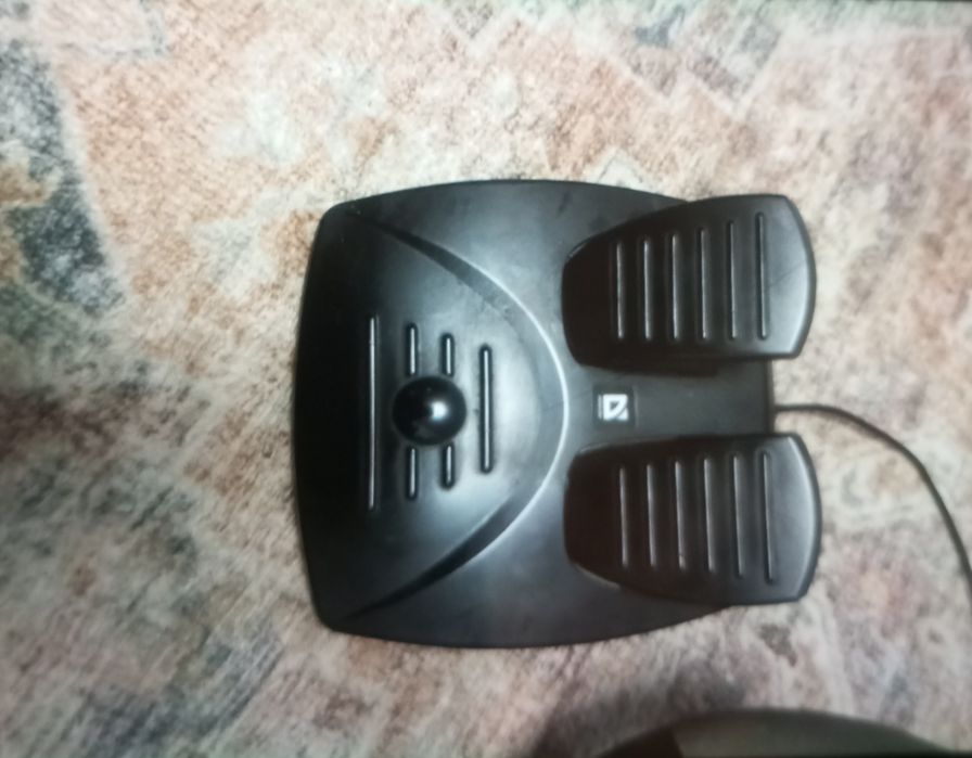 Продаю игровой руль
