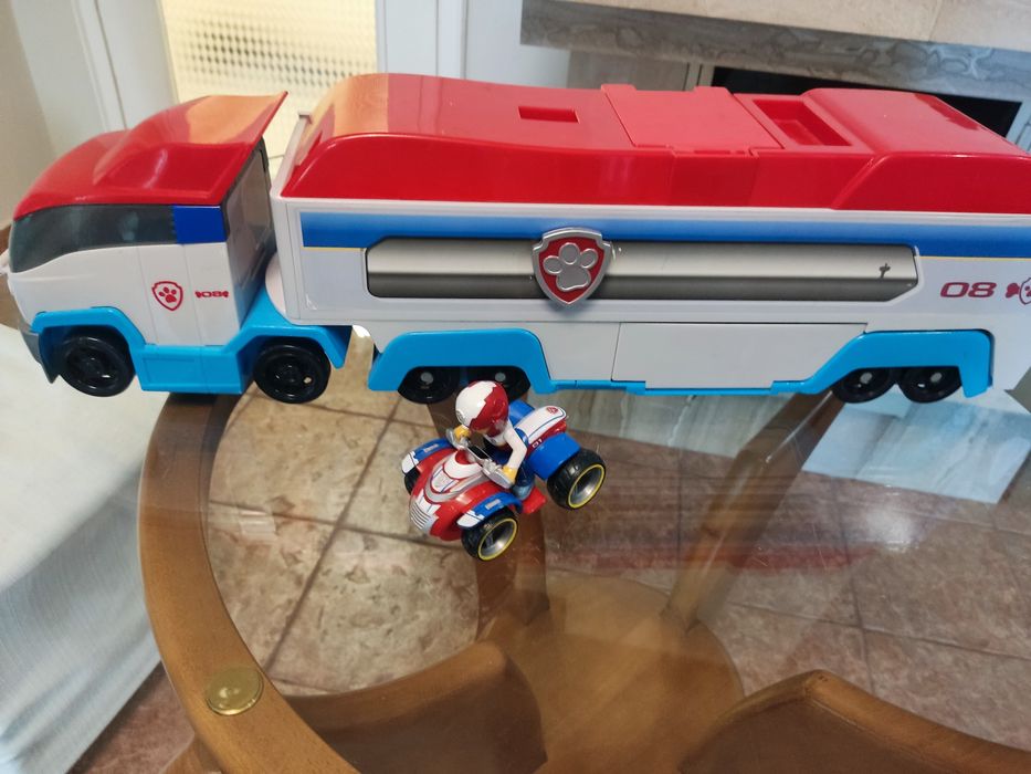 Пес патрулер, супер Маршъл и Райнър