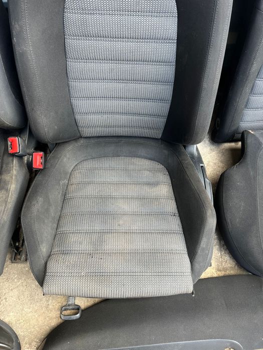 Салон за VW PASSAT B7 Плат черен+сив ном 341