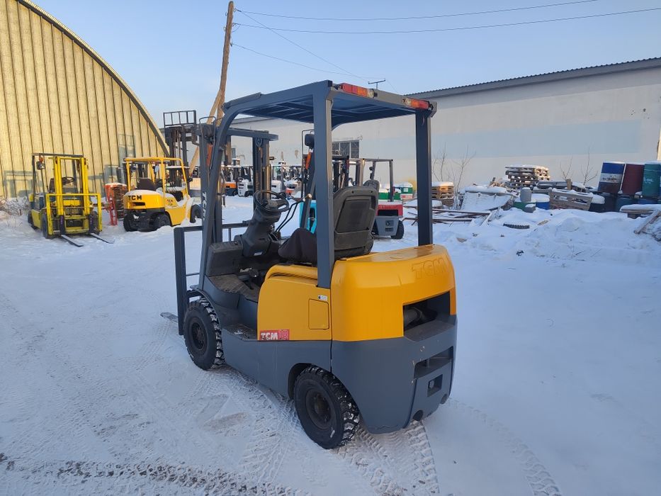 Продам вилочный погрузчик. Кара