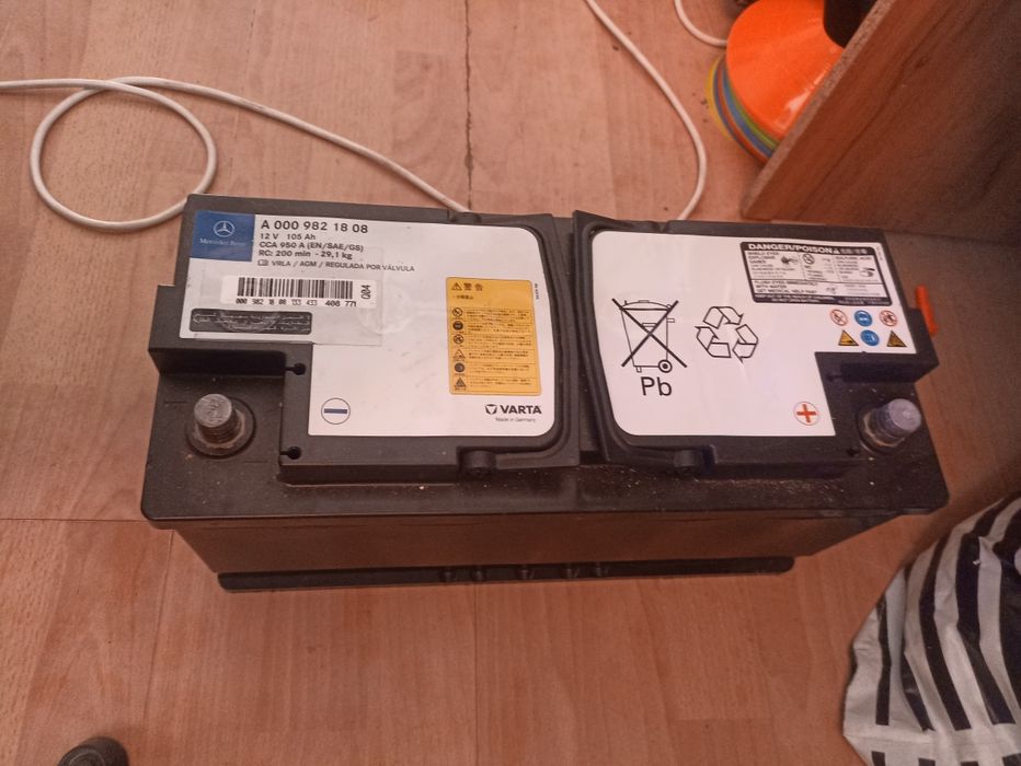 Аккумулятор продам 100 оригинал Мерс