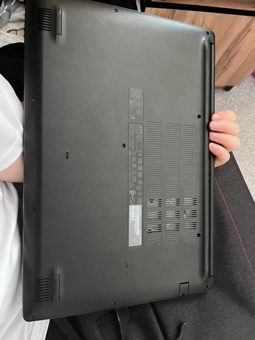 ноутбук сатылады  acer