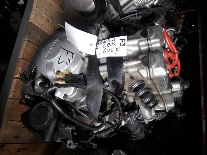 Двигатели за Мотори Хонда:Трансалп, Ф3,VTX 1300,Хорнет 07г.ВФР.XL250