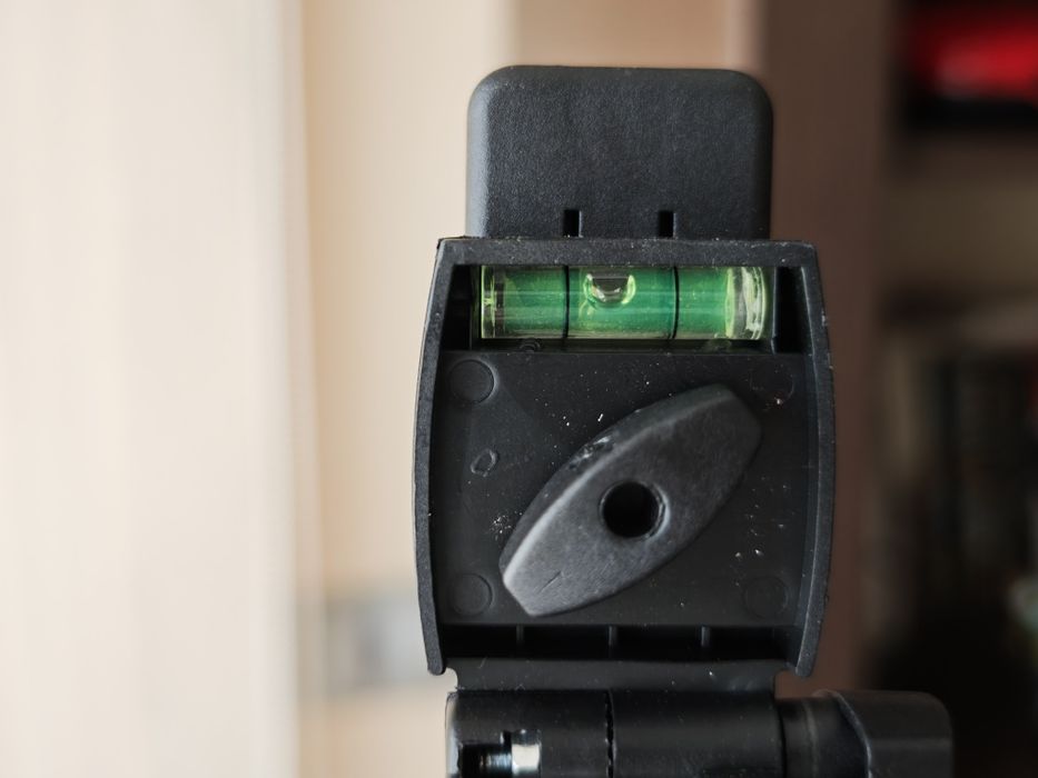 Телескопичен статив