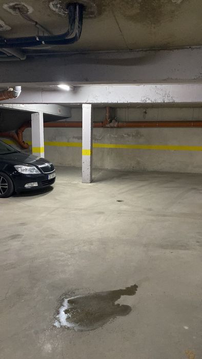 Дава се под наем Гараж / Паркомясто в София, Банишора - 15 кв.м за 51 € - Снимка #1