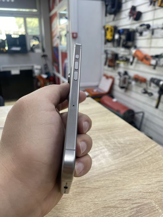 Iphone 15 pro 128 gb (Osp14)