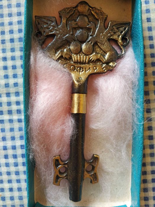 стар бронзов тирбушон София