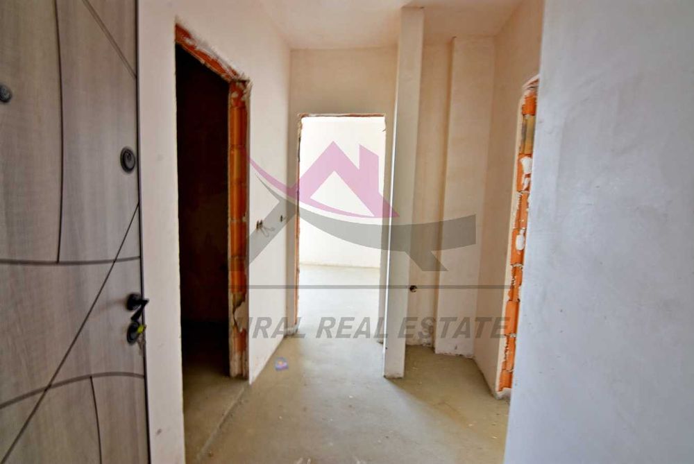 Продава се Двустаен апартамент в Варна, Възраждане 3 - 55 кв.м за 1020 €/кв.м - Снимка #8