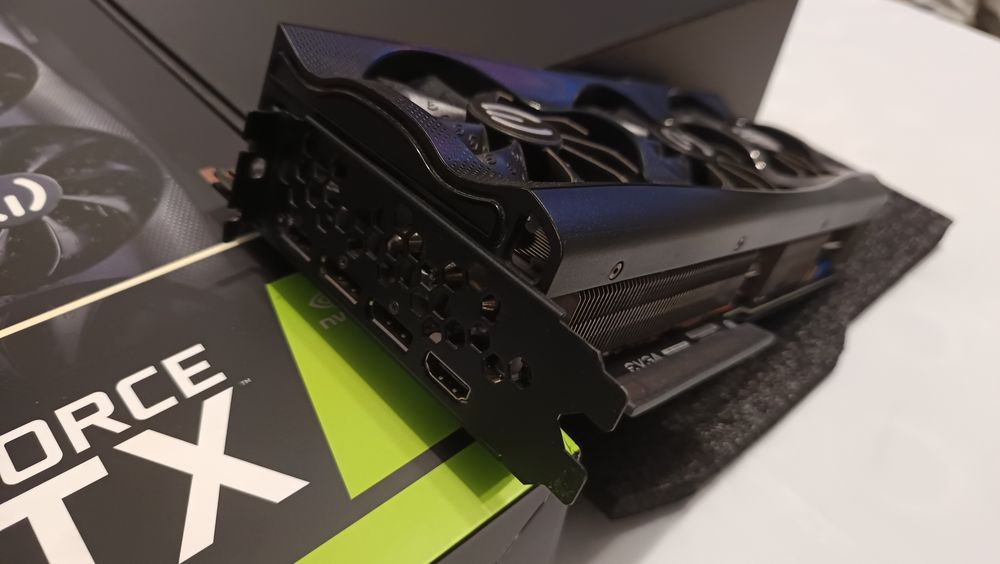 EVGA GeForce RTX 3090 FTW3 ULTRA GAMING 24GB - като нова!!!