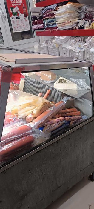 Vetrina xolodelnik, tashqi blogi alohida