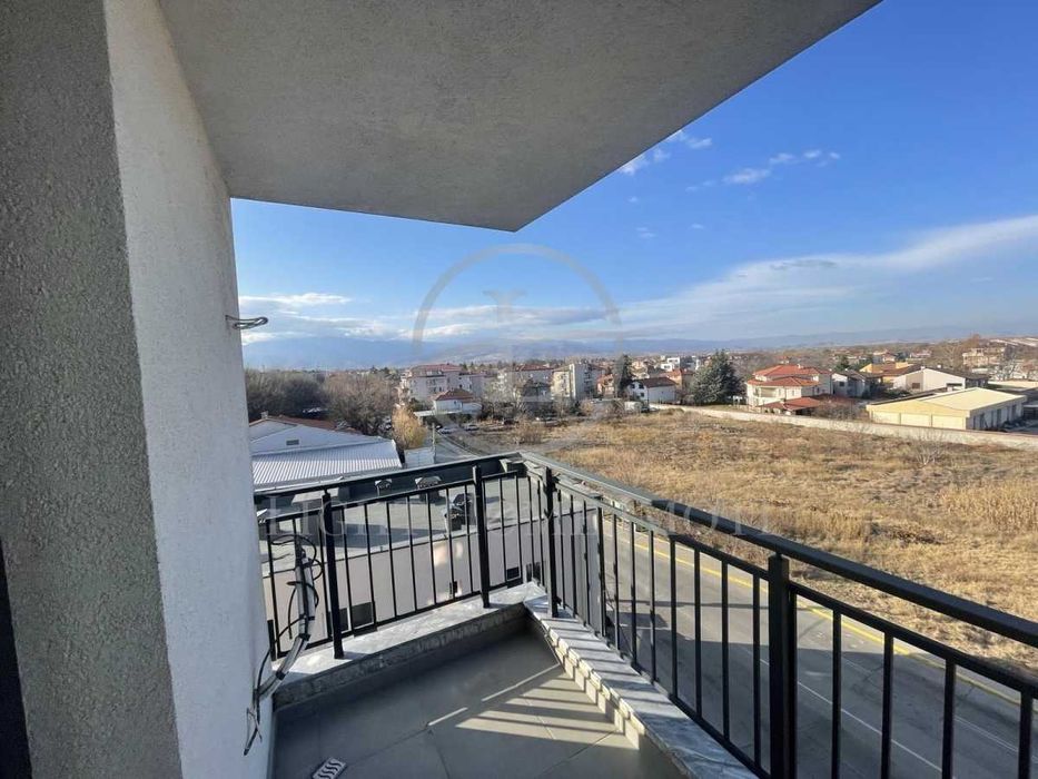 Продава се Тристаен апартамент в Пловдив, Христо Смирненски - 102 кв.м за 1500 €/кв.м - Снимка #15