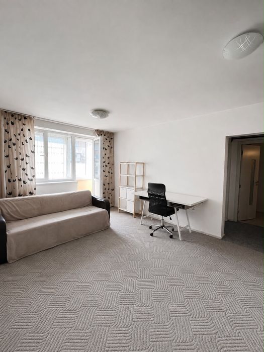 Vand Apartament cu 2 camere Aleea Bizusa Iulius Mall etaj intermediar Persoana Fizica