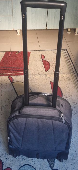 Valiza, troler, rucsac cu roti 46x35x20