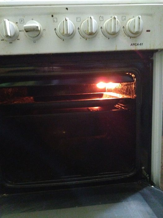 Продам газплиту АРСА 61