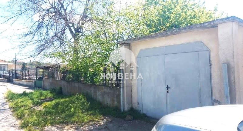 Къща в кв. Повеляново, гр.Девня, площ 100 кв.м