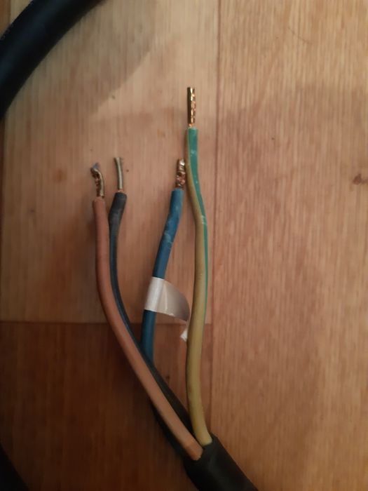 Продам Кабель Сетевой Для Электроплиты на 220 или 380 вольт.
