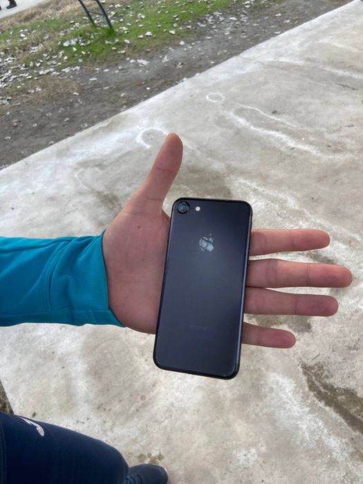 Iphone 7 xolati yaxshi