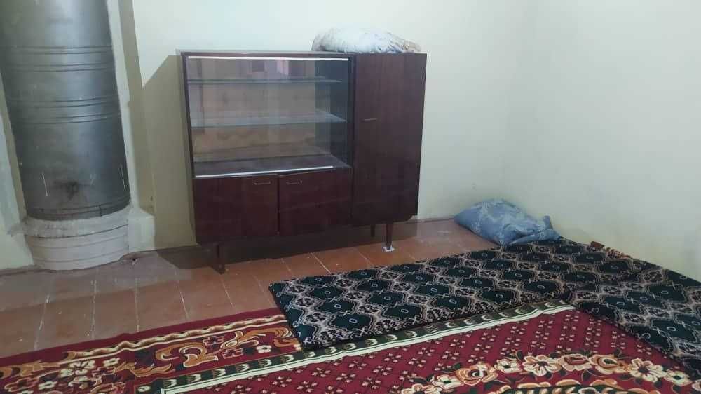 Срочно продается дом в центре город общ. дворе с своим отделом дворико