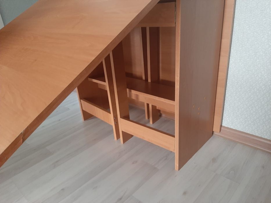 Продам стол-книжку