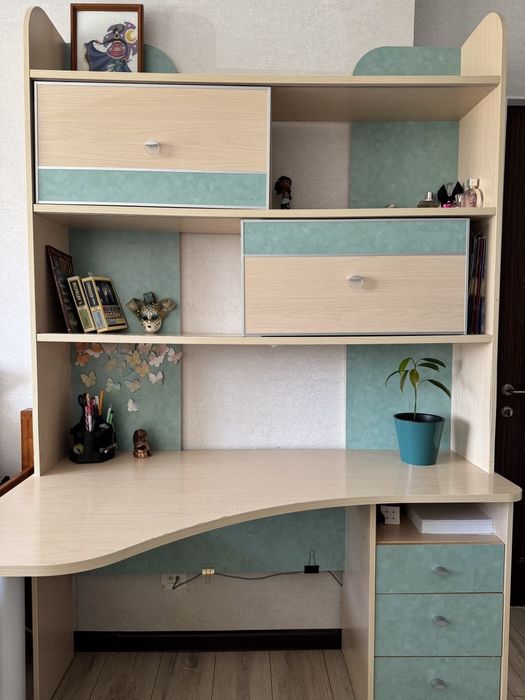 Продам письменный стол