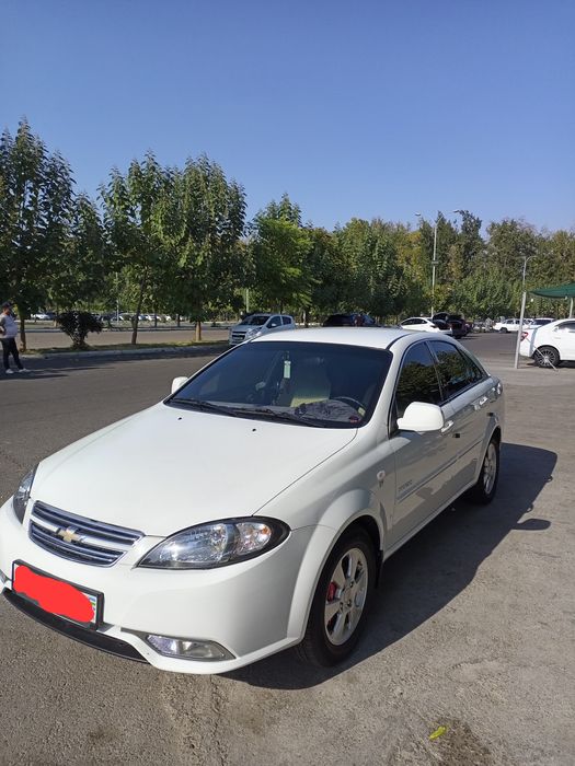 Jentra 2019 mashinaga qarab minilgan