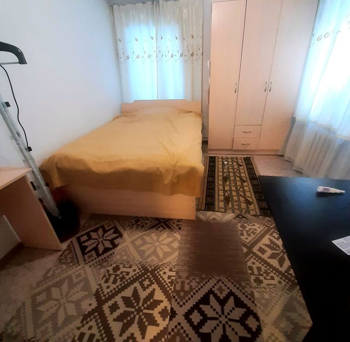 Спальный гарнитур в хорошем  состояние