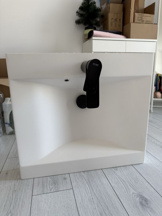 Lavoar suspendat KUMA