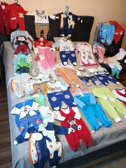 Haine BEBE - Body (0M-9M), lichidare stoc. A 8-a bucata gratis (7+1)!