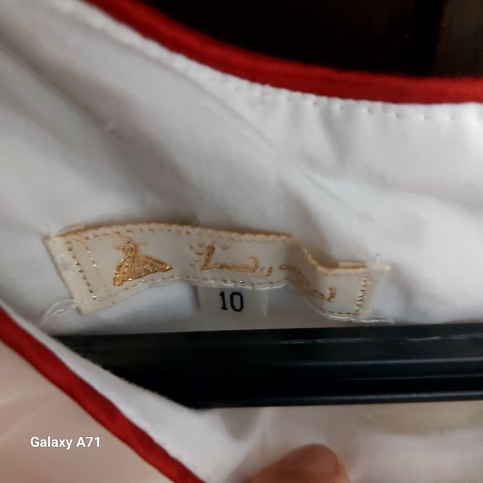 Детской платье продаю