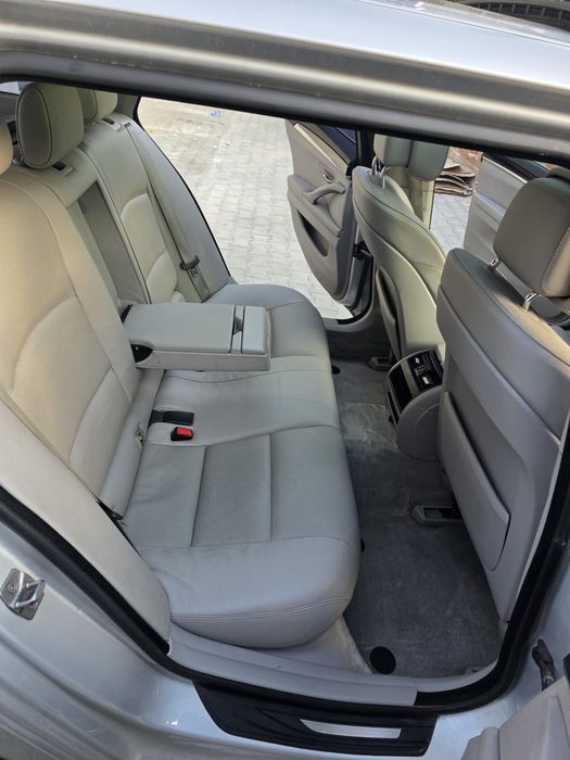 BMW 530, f11 258 к.с