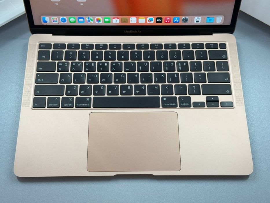 Macbook air 2020 gold