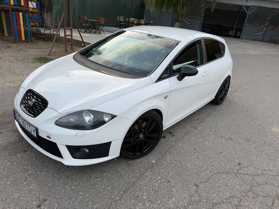 SEAT Leon 2010 — imagine 1