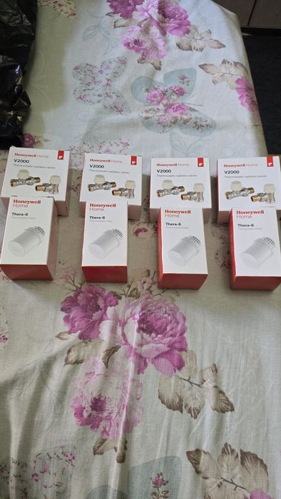 Termostatat drept Honeywell drept 1/2