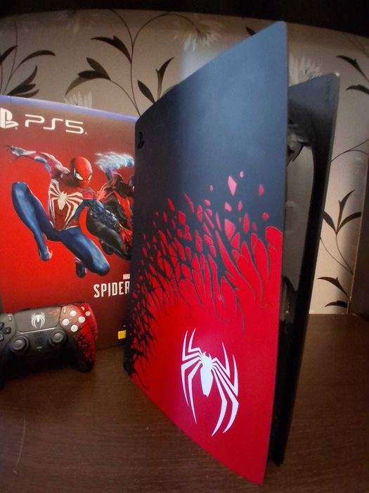 Consola PlayStation 5 (PS5) 825GB, C-Chassis + Joc PS5 Marvel’s Spider-Man 2 (Disc)