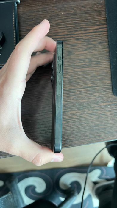 Айфон 15 про в отличном состояний